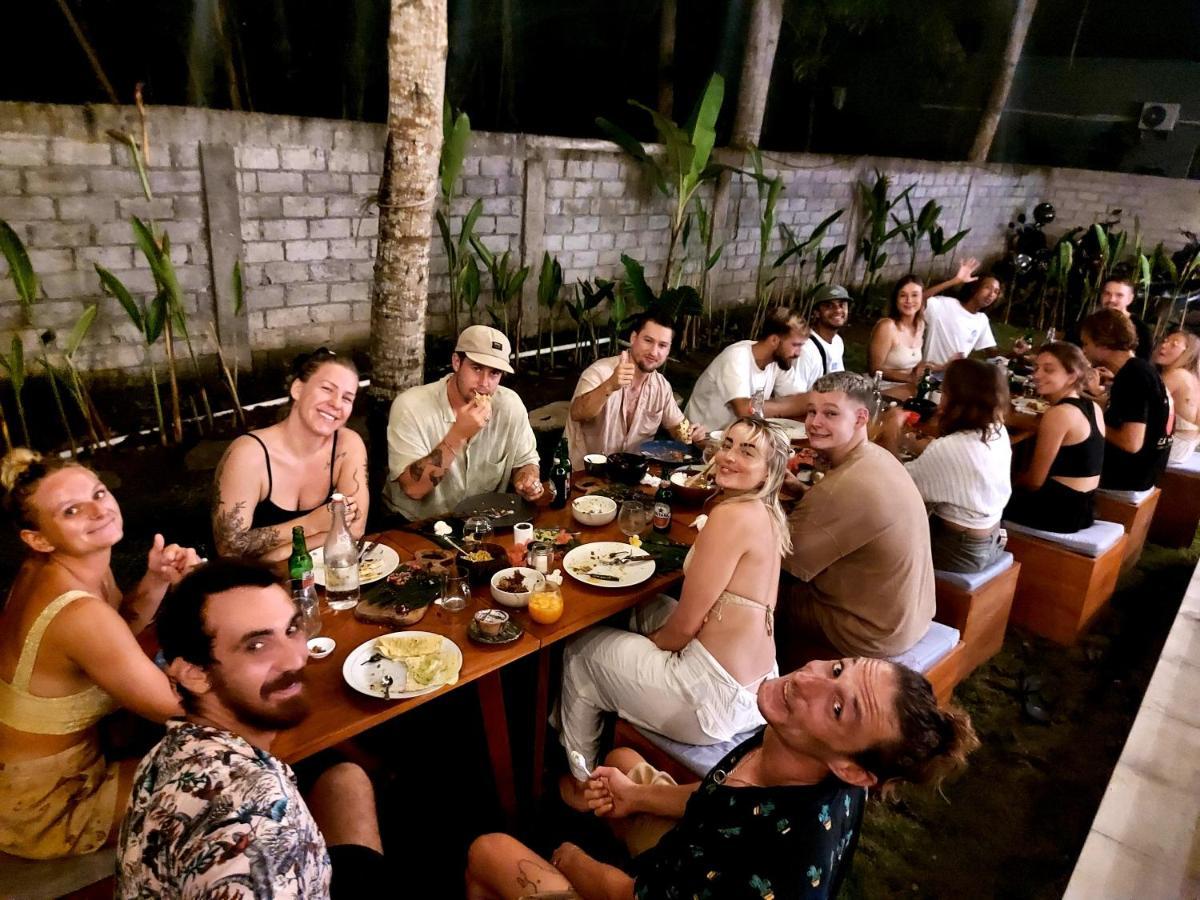 Twiny'S Hotel Kuta  ภายนอก รูปภาพ